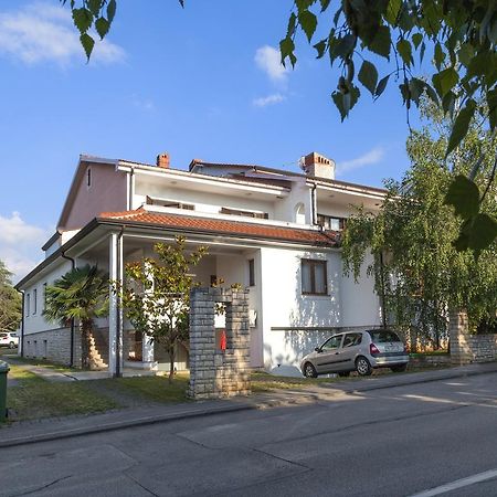Apartment Urban Пореч Экстерьер фото